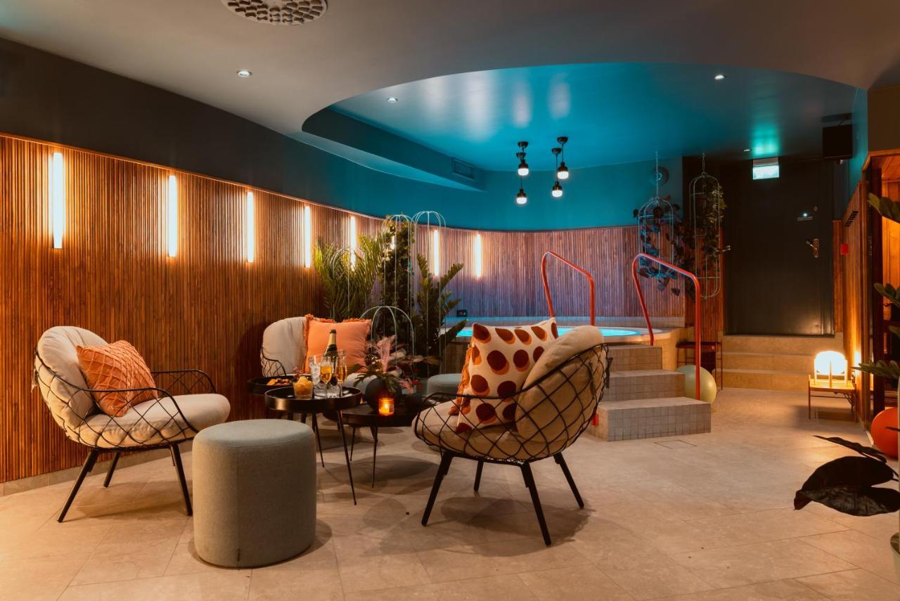 Naesby Slott Hotel Täby Kültér fotó