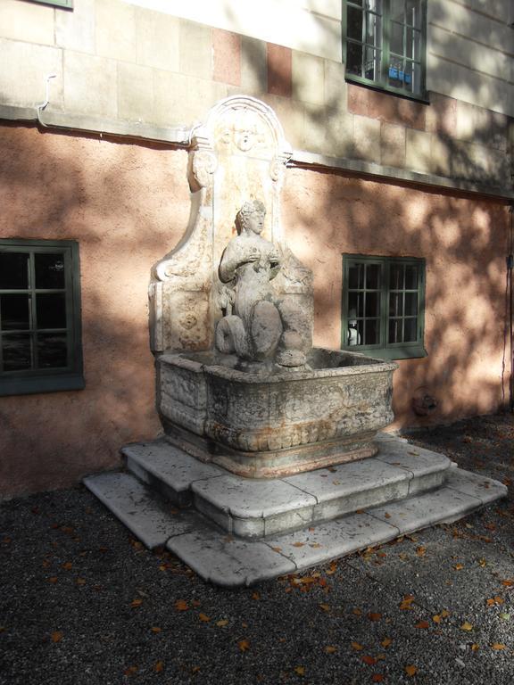 Naesby Slott Hotel Täby Kültér fotó