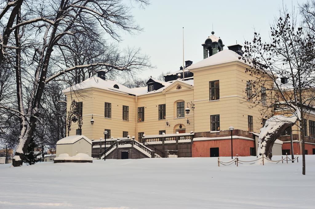 Naesby Slott Hotel Täby Kültér fotó