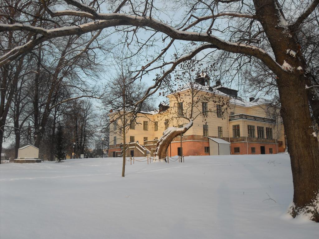 Naesby Slott Hotel Täby Kültér fotó