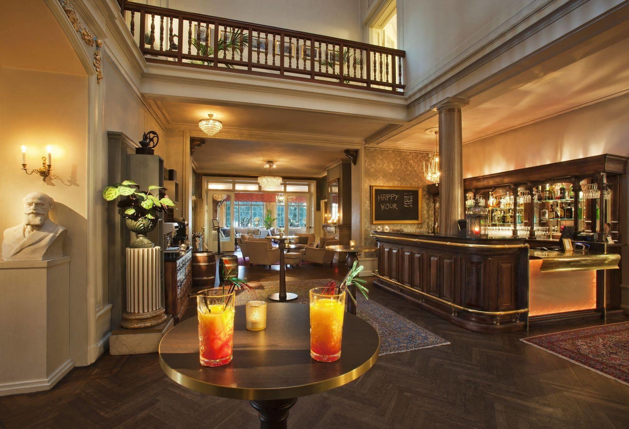 Naesby Slott Hotel Täby Kültér fotó