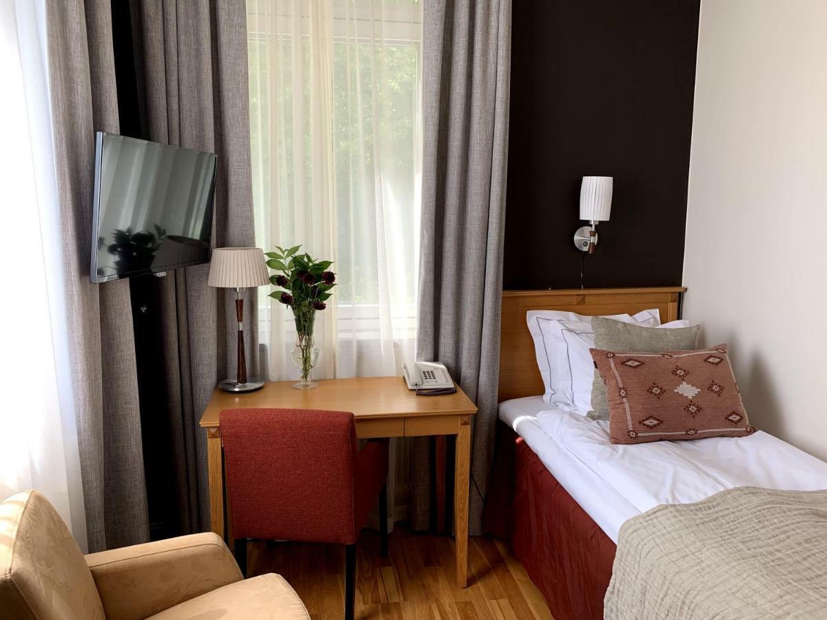 Naesby Slott Hotel Täby Kültér fotó