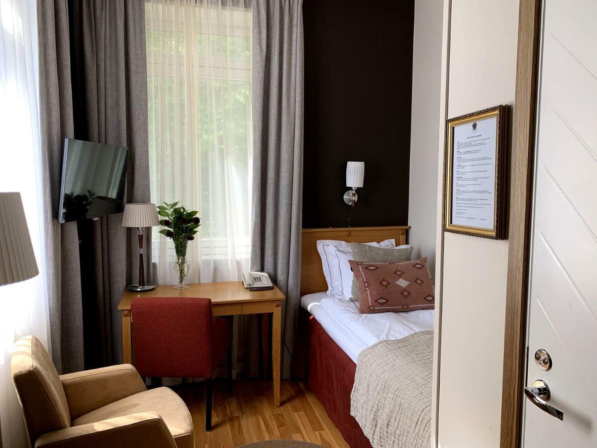 Naesby Slott Hotel Täby Kültér fotó